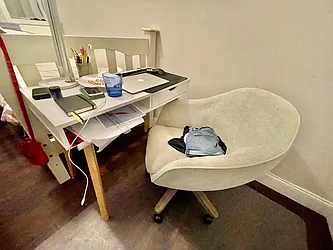 Rented by R New York