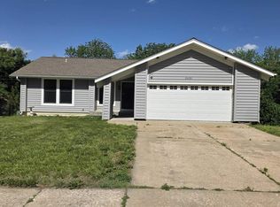 2600 SW Arrowhead Rd, Topeka, KS 66614