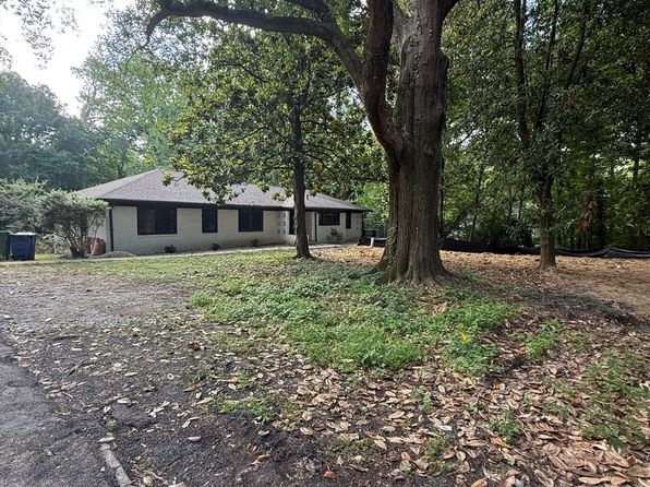 3757 Peachtree Dunwoody Rd NE