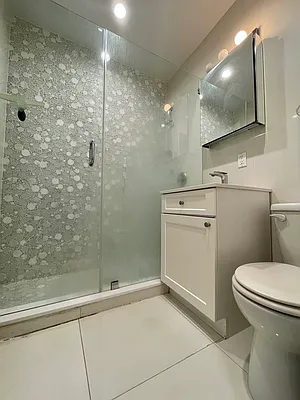 Rented by Compass | media 24