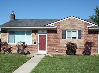 1290 Easley Dr, Westland, MI 48186