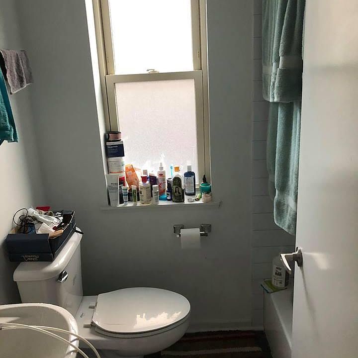 1st image of 925 W Carmen Ave APT 2B