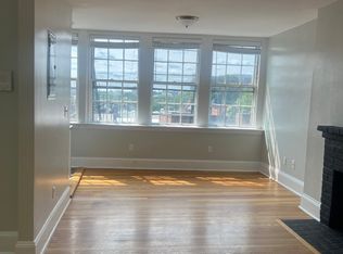 60-64 W Cedar St #4F, Boston, MA 02114