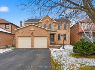 3980 Chadburn Cres, Mississauga, ON L5L 3X4