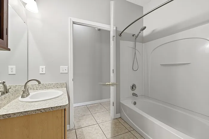 737 Maya Susan Loop — Photo 20