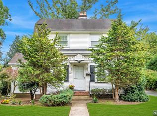 352 Durie Ave, Closter, NJ 07624