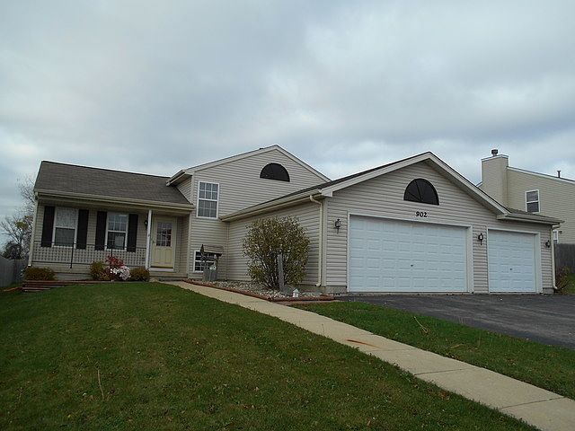 1st image of 902 E Countrywood Dr