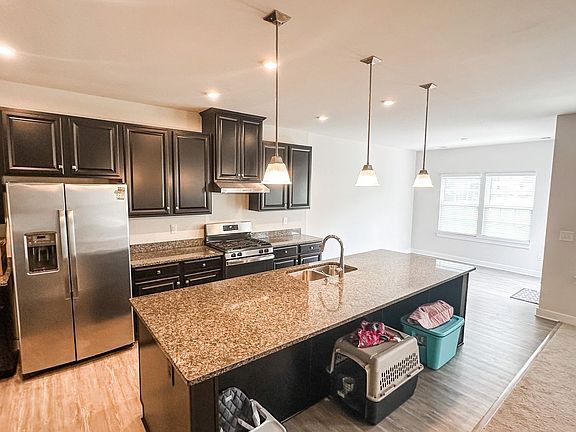 3rd image of 122 Asbury Way