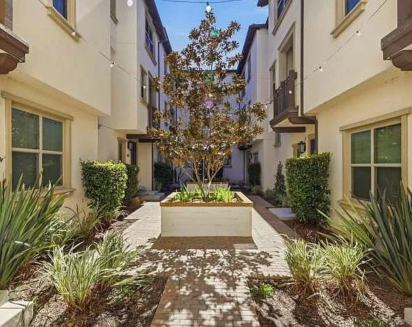 922 Slate St — Photo 25