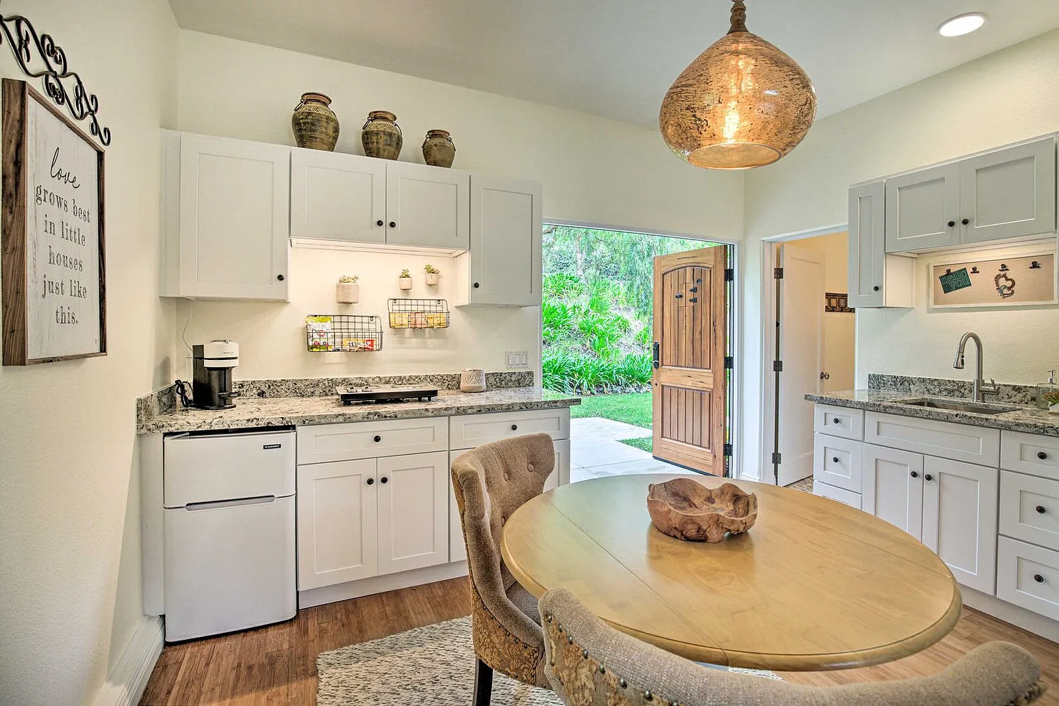 1 bed, 1.0 bath, 441 sqft, $3,964 — Photo 4