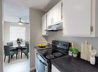 Lakewood Crossing, Lakewood, CO 80232