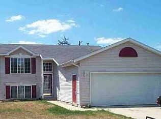 461 Faircrest Ave NW, Grand Rapids, MI 49534