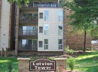 3003 Paddock Plz #312, Omaha, NE 68124