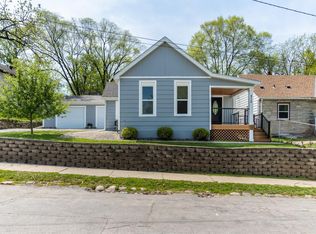 212 Belvidere St E, Saint Paul, MN 55107