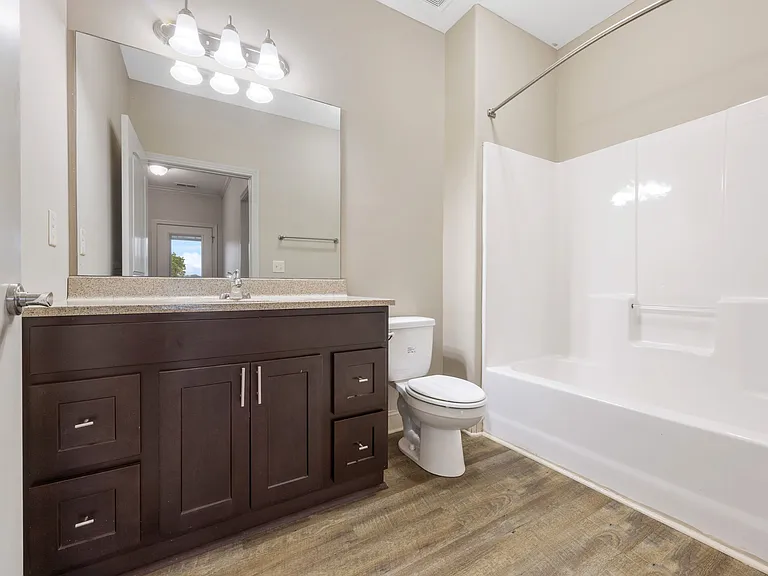 North Pointe — Photo 9
