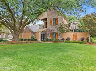 118 Hundred Oaks Dr, Youngsville, LA 70592