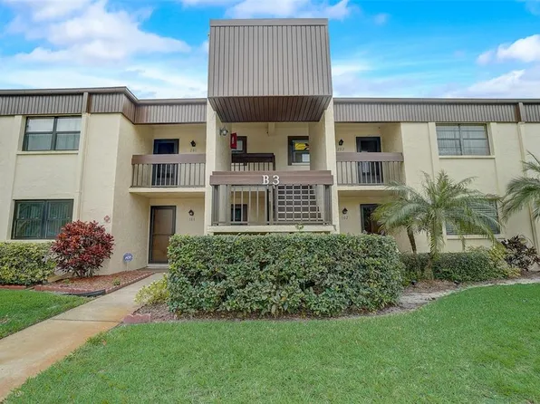 2400 Winding Creek Blvd APT 3-202, Clearwater, FL 33761