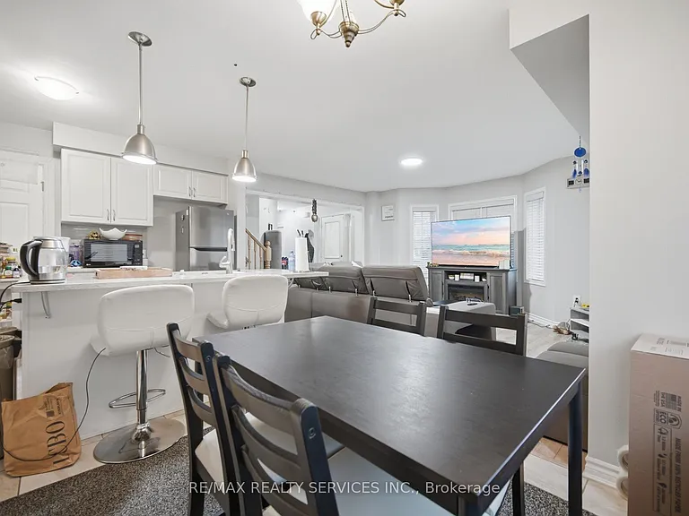 75 Benhurst Cres #UPPER — Photo 22