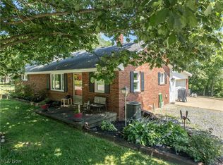 2093 Saltwell Rd NW, Dover, OH 44622