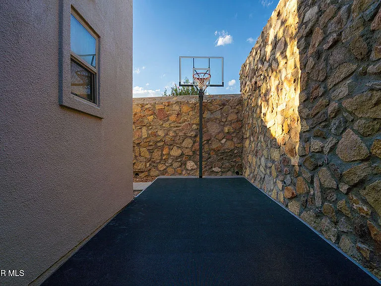 1276 Desert Night St — Photo 43
