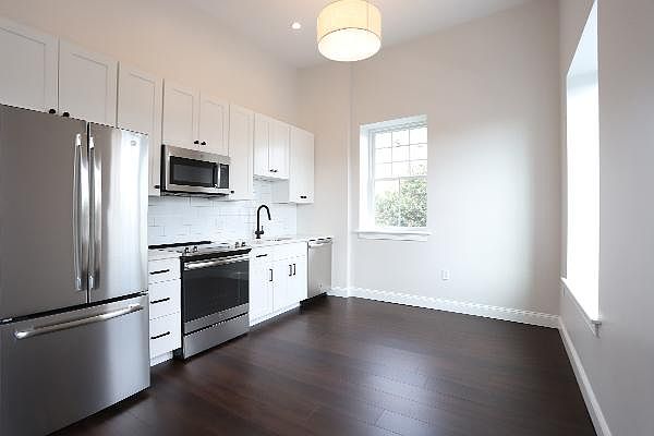 2nd image of 110 Washington St #307