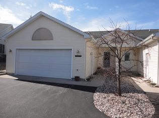 1782 Pine Ridge Dr, Manistee, MI 49660