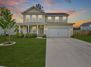 424 War Admiral Ln, Moncks Corner, SC 29461