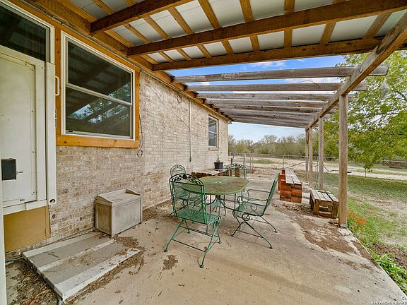 4th image of 10290 Sunny Ln