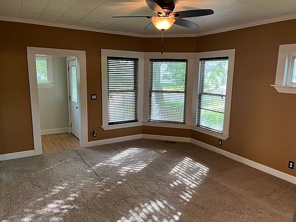 2nd image of 304 E Navaho Ave