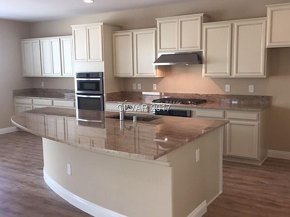 4th image of 12232 Lorenzo Ave