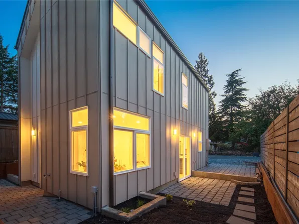 2935 39th Avenue SW, Seattle, WA 98116