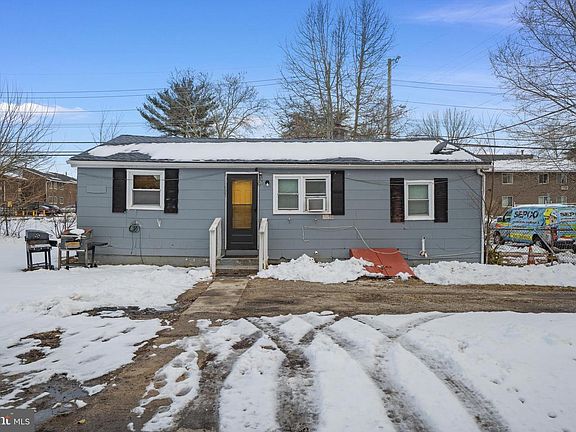 4th image of 127 Pamphylia Ave