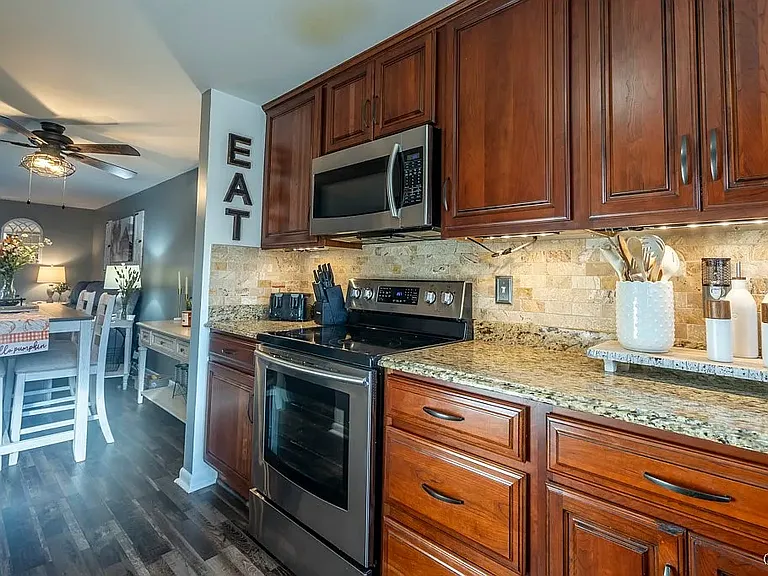 157 Iron Oak Cir — Photo 5