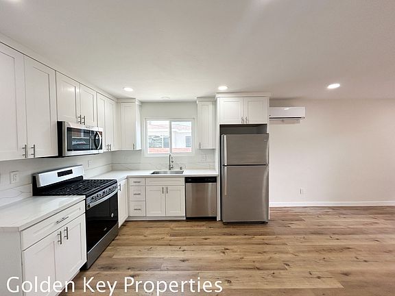 2nd image of 305 Holly St #A