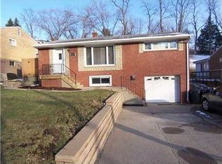 474 Spring Valley Rd, West Mifflin, PA 15122