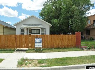 530 W State St, Rawlins, WY 82301