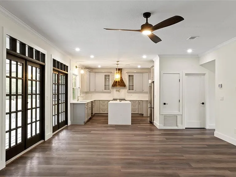 1368 Hibiscus Ave — Photo 10