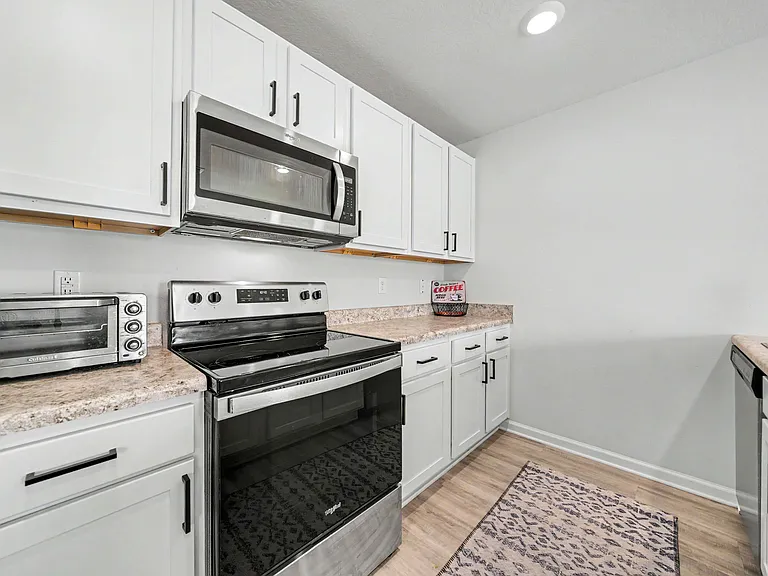 6465 Slabinski Ln — Photo 5