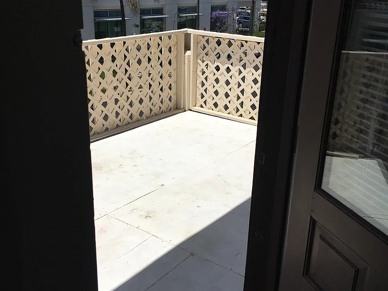 1915 4th Ave #9 — Photo 21
