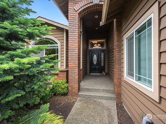 3rd image of 14123 46th Avenue SE