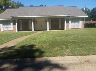 1030 Devonshire Dr, Jackson, MS 39206
