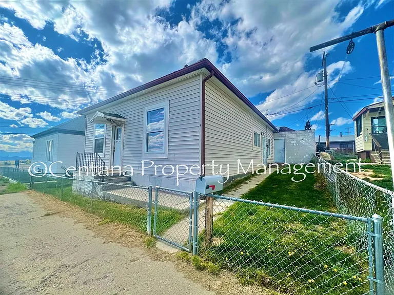 3 Bennett St — Photo 19