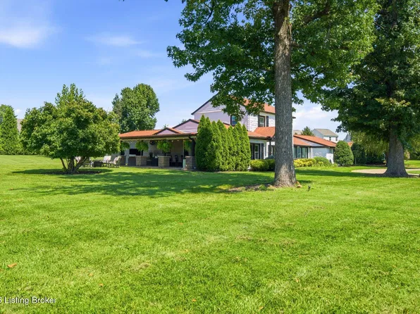 6703 Woodhaven Rd, Louisville, KY 40228