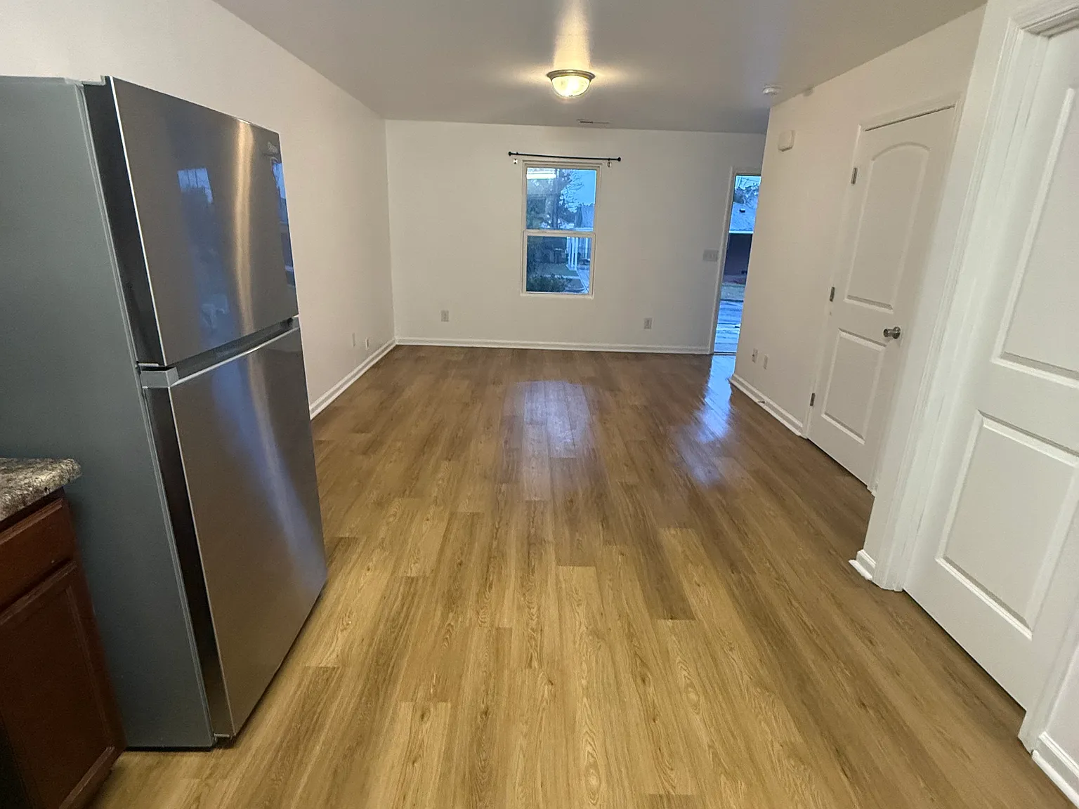 824 Campbell St — Photo 4