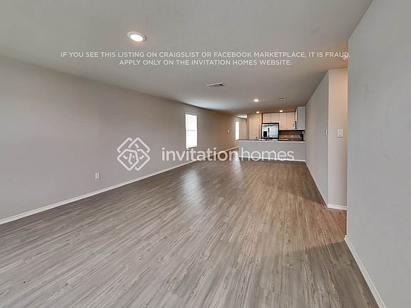 4th image of 122 Pasadena Pl