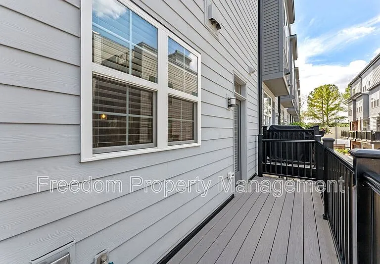 1876 Michael Faraday Dr — Photo 29