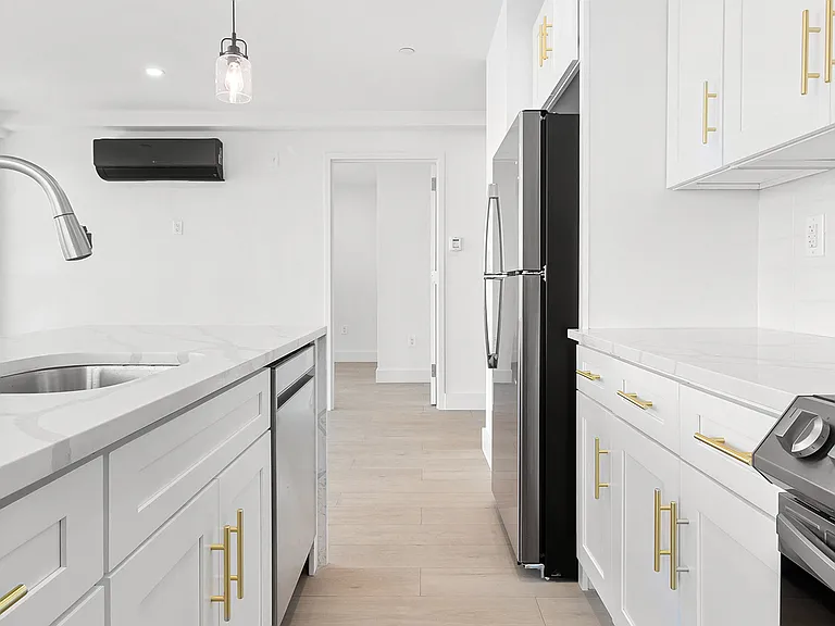 9-24 Main Ave #3H — Photo 5