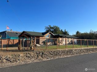 299 S Razor Clam Dr SW, Ocean Shores, WA 98569