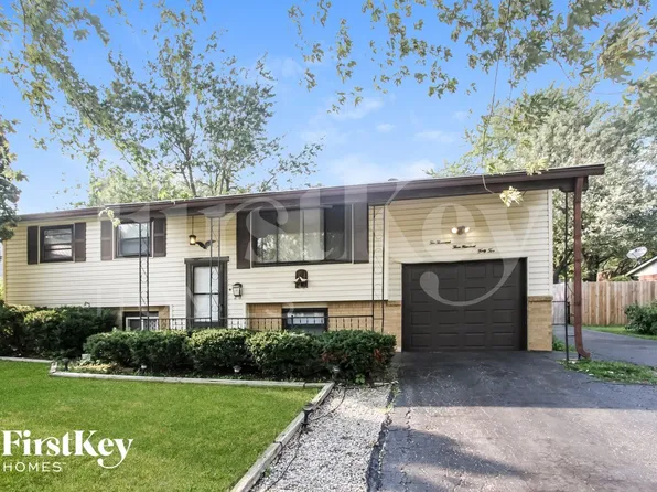 10342 Heather Hills Rd, Indianapolis, IN 46229