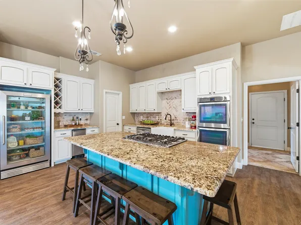128 E Remuda Ct, Fort Worth, TX 76108